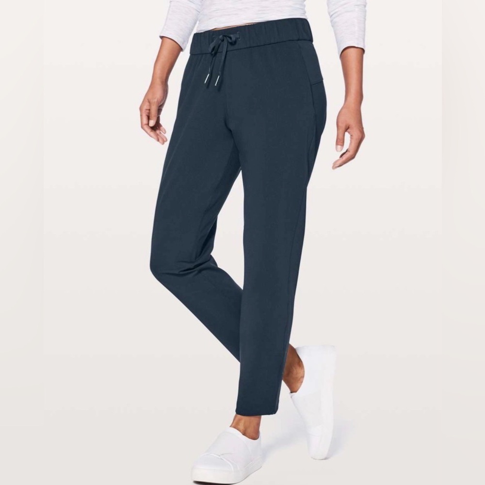 Lululemon On The Fly Pant *28" in Nocturnal Teal